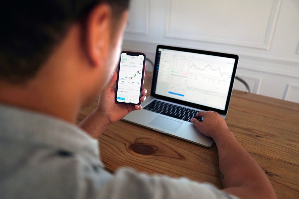 ETF portfolio builder for beginners with little money