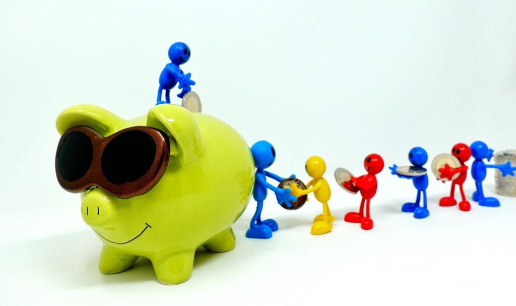 What Are the Main Differences Between Saving and Investing