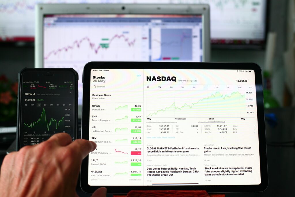 S&P 500 Mutual Fund: What It Is and How It Works