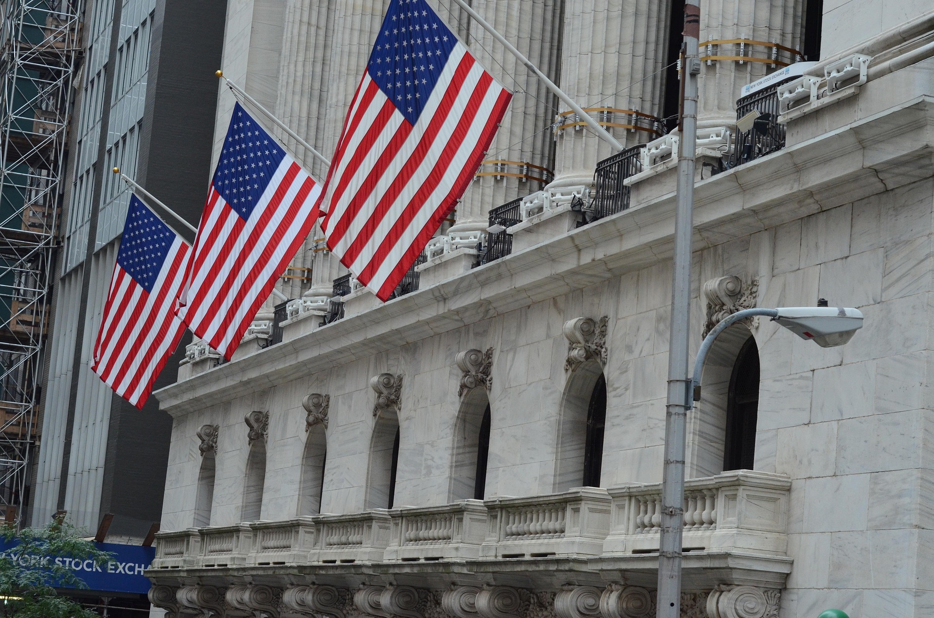 Best Stocks to Invest in on Cash App in 2026